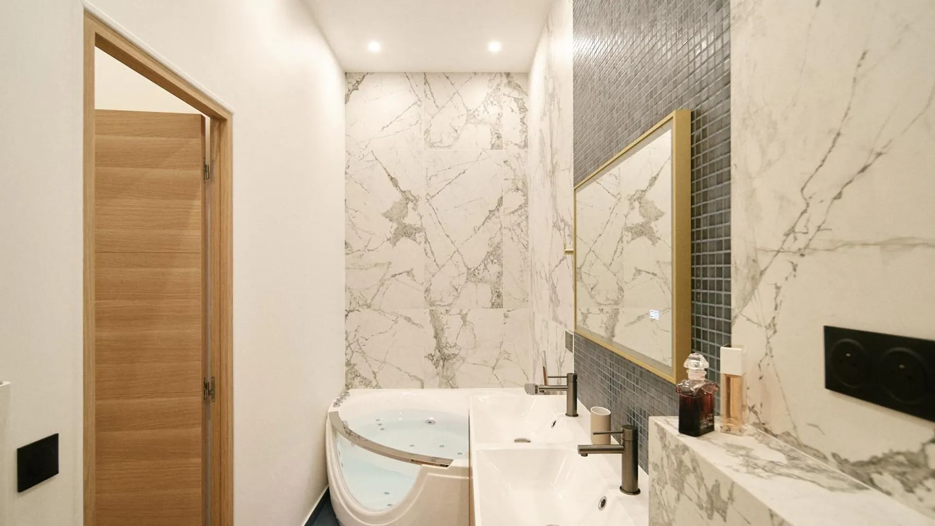 Apartamento Lavie Maison Marais Ac Hot Tub París Francia