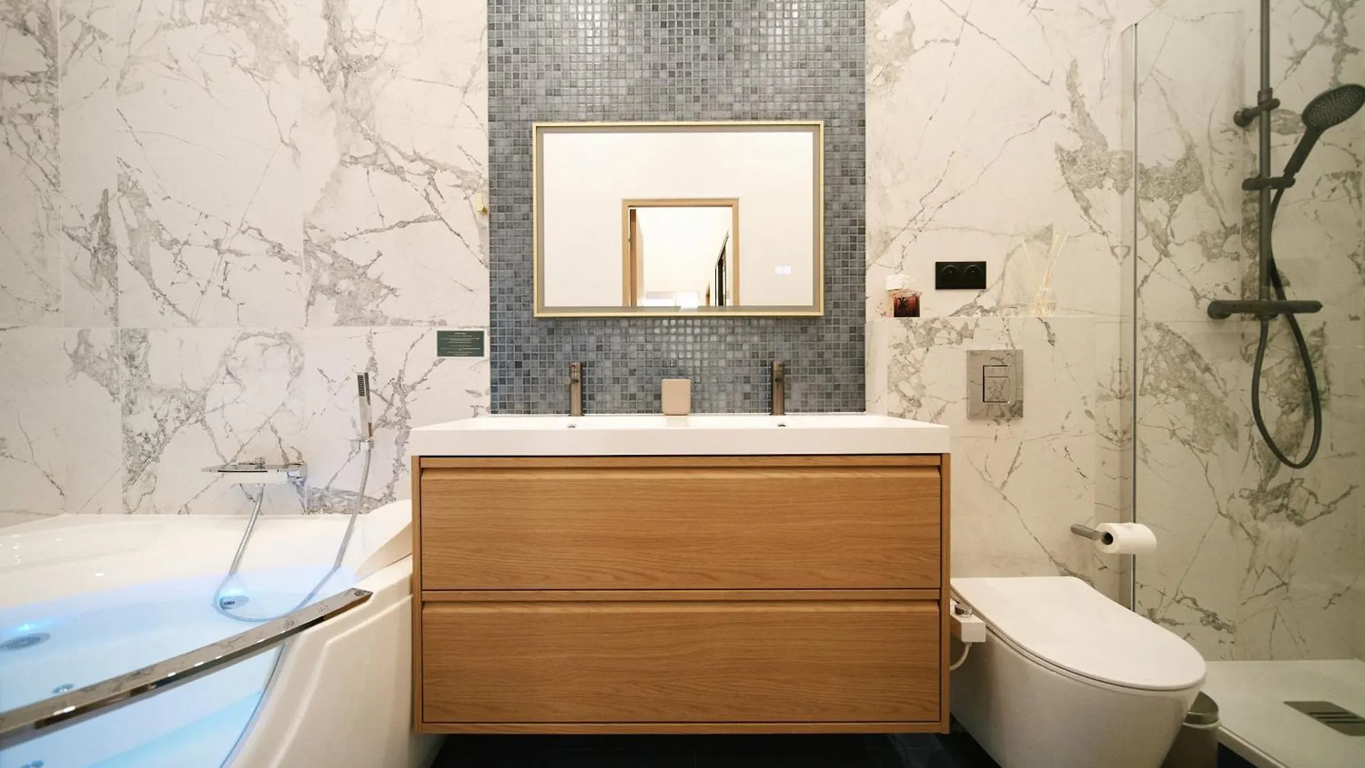 Lavie Maison Marais Ac Hot Tub Paris 0*,  France